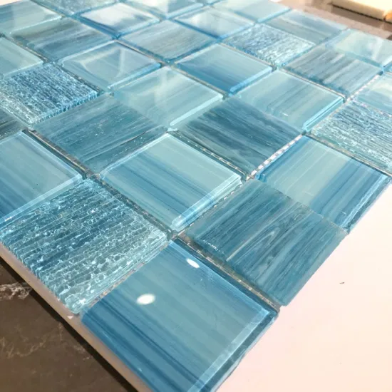Carreau de mosaïque bleu en écailles de poisson 3D en marbre Arabesque pour piscines